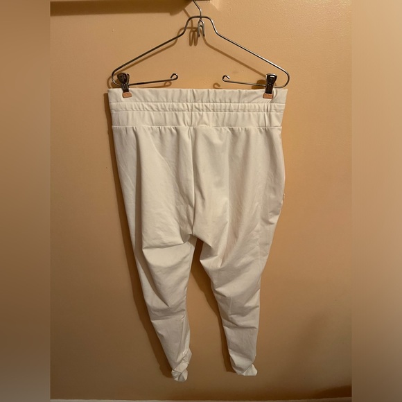 NWT Gymshark Whitney Simmons Unbleached Whitney Joggers in White/Cream - Picture 8 of 12
